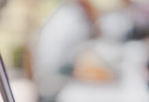 여름철 피로 회복 주스 레시피 strawberry juice in clear drinking glass