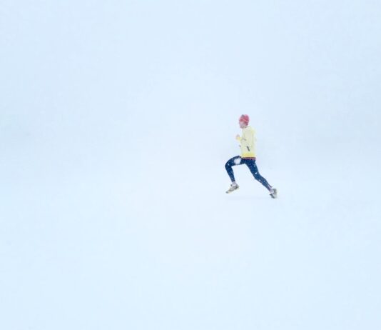 면역력 증진을 위한 생활 습관 개선 방법 person wearing yellow jacket and black pants